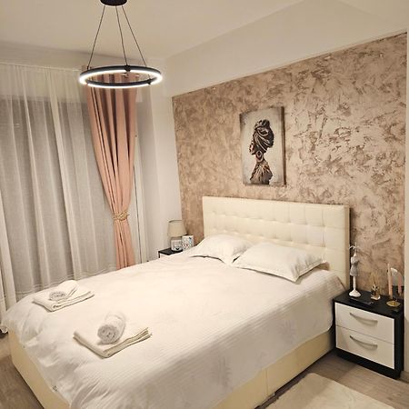 Enjoy My Home Near Palas Mall 2 ยาช ภายนอก รูปภาพ