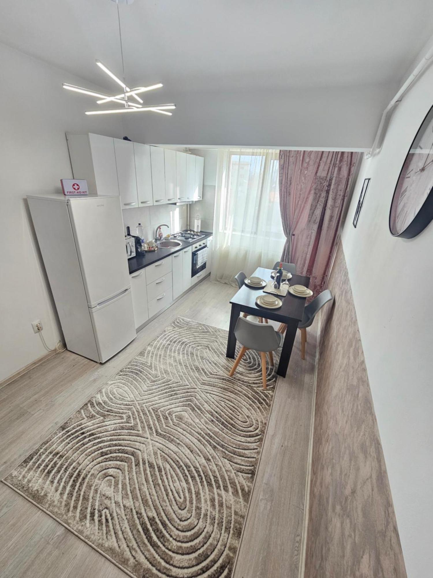 Enjoy My Home Near Palas Mall 2 ยาช ภายนอก รูปภาพ