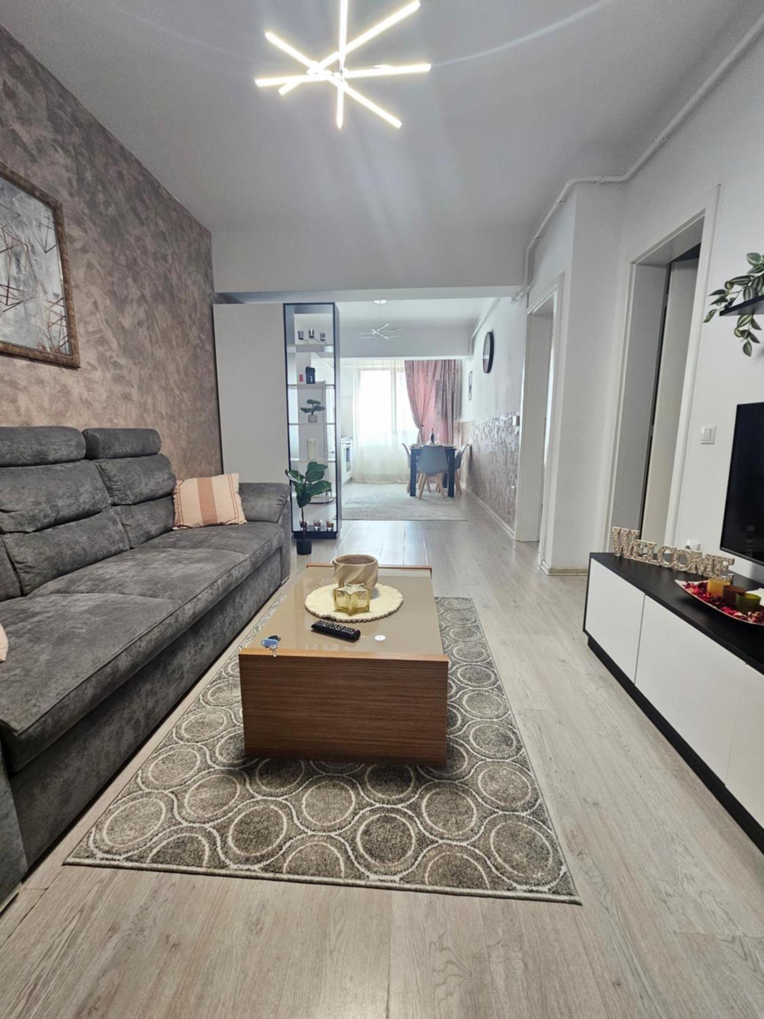 Enjoy My Home Near Palas Mall 2 ยาช ภายนอก รูปภาพ